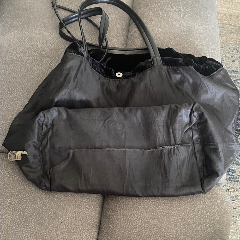 🔴SOLD🔴Victoria's Secret Black Velvet Tote - Picture 6 of 8
